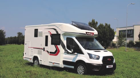 Challenger 4 seats for relaxed travelling