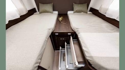 12. Cook – Luxury Motorhome Benimar Tessoro 468 Northautokapp