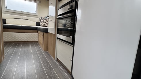 Kaz the Family Motorhome – Adventure-Ready 6 Berth Roller Team Motorhome – Family Comfort on Wheels