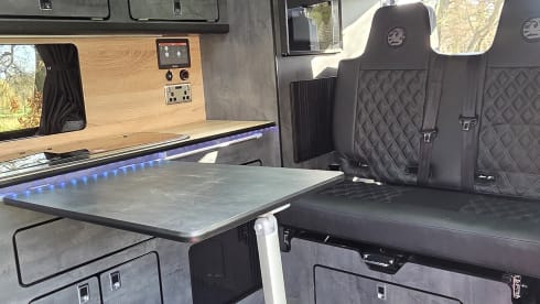 Jet – 4 berth Vivaro campervan from 2018