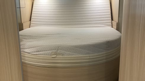 Luxury compact camper