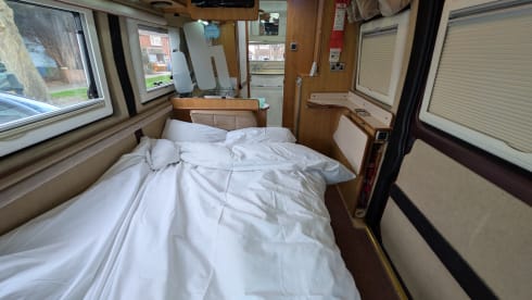 The master – 2 berth IH Oregon Renault master