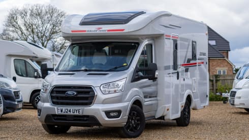 UYE – Automatic 4 Berth Fixed Bed 2024 Motorhome