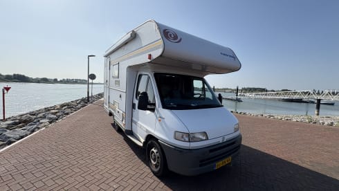 Euramobil sport 2.8idtd 122pk (evt met dakairco) – 4p Fiat alcove uit 1998