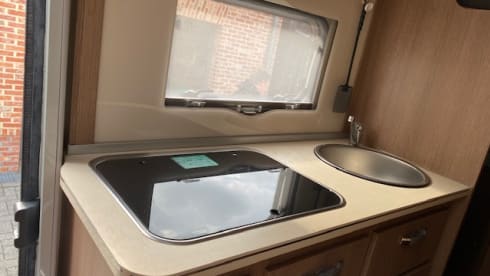 Carefree on the road with Fiat Mc Louis mobile home