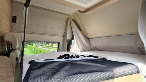 Knaus Boxstar – Beautiful 3/4 person bus camper