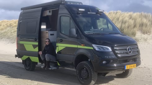 Bully – 2p Mercedes-Benz bus from 2023