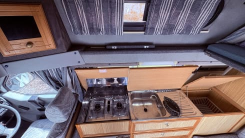 Vanny – Volkswagen Trident 1994 berth Campervan  1994.          