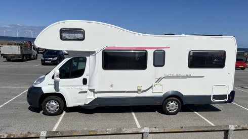 Marlene – 6 Berth Fiat Roller Team 746