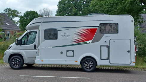 Burstner Lyseo Time limited edition – 2p Bürstner semi-integrated uit 2019