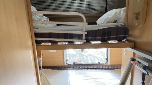 Real family camper! 4p Dethleff's alcove from 1999
