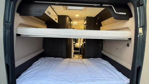 4p Benimar bus uit 2024