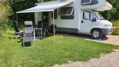 Truus ons vakantiehuus – Spacious family camper Fiat Ducato