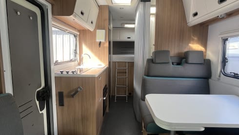 Annie – 6 berth Fiat Adria Sun Living