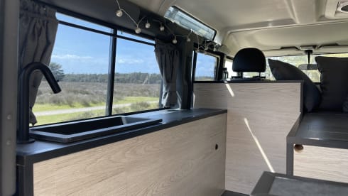 Louver – 2/3p Landrover Defender 110. Complete installation for your comfortable adventure