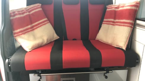 Kreeft – 2p Volkswagen 2015, from 2019 new Sallander installation from Aart camper construction