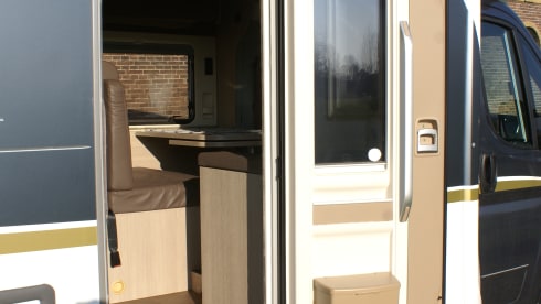 Beemster 8 – Beemster 8, Bürstner, 4 persons, fully furnished