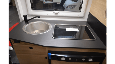 Mobile-Home – 3p Ford semi-integrated from 2023