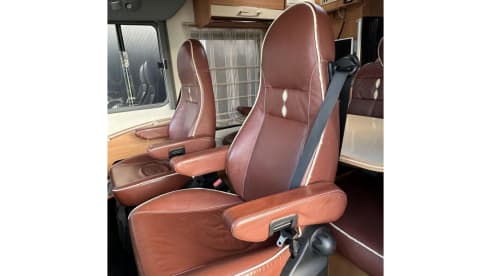 Goldy – 4P Integrale camper, Burstner, gold