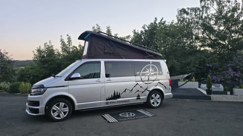 Wikes Adventures – 4 berth Volkswagen campervan 