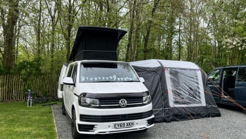 Echo – 2020 high spec all season T6 Camper TV, Toilet, Off grid, Insurance inc.