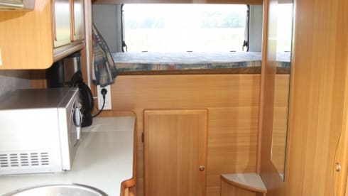 Athenia 392 – Beautiful Ford Rimor Athenia 392