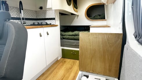 Vanessa – 5 berth Family Van
