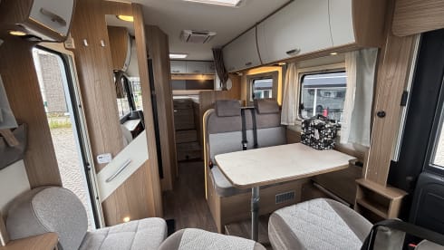 i338 AUTOMAAT – i338 camper AUTOMATIC