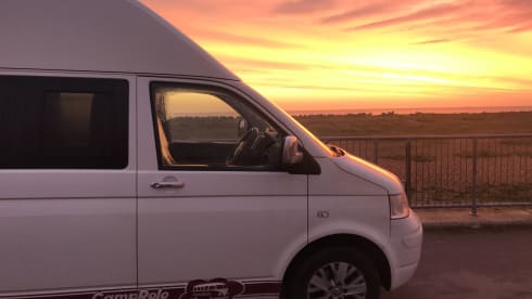 Crystal – T5 VW (2009), White High Top (LWB)
