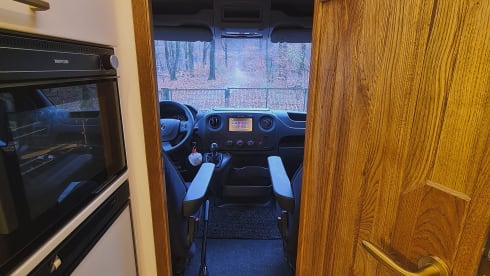 Luxe buscamper 2p – 2p Renault bus from 2019