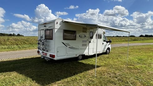 Vrijbuiter – Fijne LMC camper
