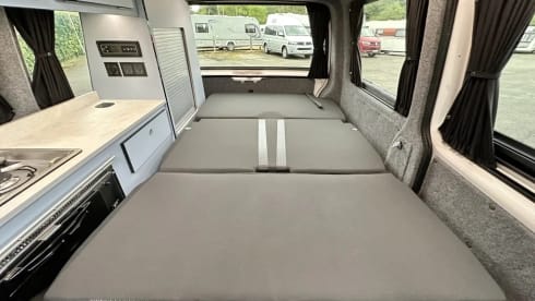 Camella – 4 Berth Volkswagon Transporter T6.1 (Inclusive of Insurance)