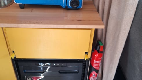 Bruno – 2p Ford bus uit 2002