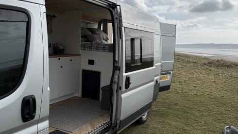 Explore Islay by campervan - 2 berth