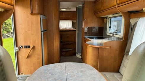 Camper Rapido 2006 – Rapido automaat 4 persoons