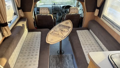 Honeybee  – Volkswagen semi-intégré 2 places de 2008