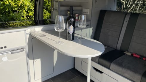 El Grando – Nissan Elgrand campervan 