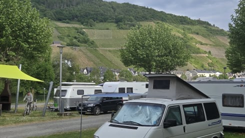2p Volkswagen bus uit 1996