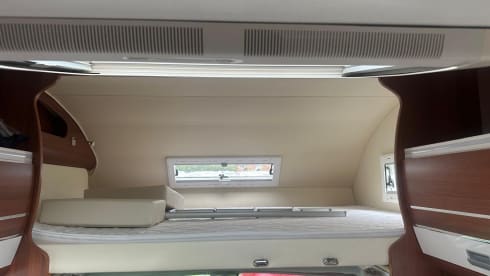 Luxury home on the road – 5 berth Fiat ducato, Super Brigg 695, 2017