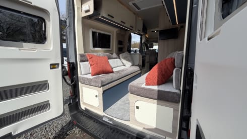 Meteor – 2-persoons campervan, andere modellen vanaf 2026