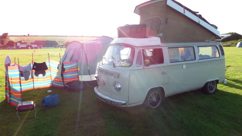 Bessie – VW 1978 Bay Window Camper 