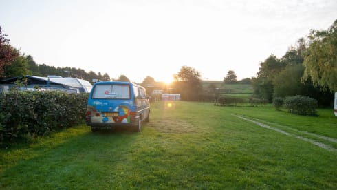 Beach – Beach - Cozy and robust VW T4 campervan