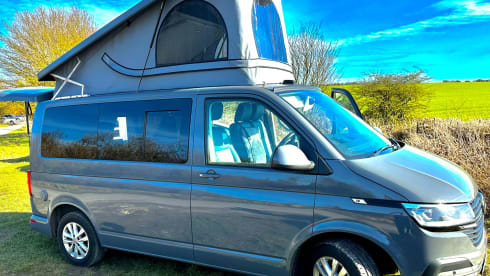 VW T6.1 Transporter with heater(great for the winter getaways!)