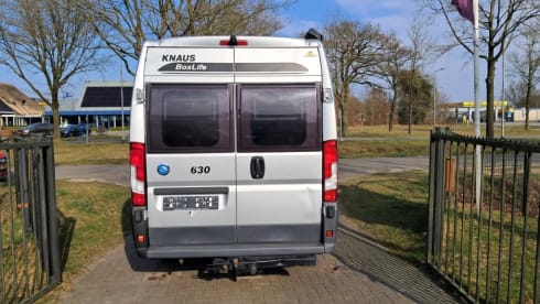 C03 – 2-Personen-Knaus-Bus aus dem Jahr 2018