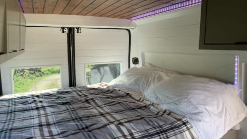 Caspian – Beautiful Light and Airy Camper