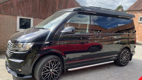 * Automatic* 4 berth VW camper with all mod cons