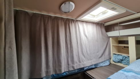 New Integral Camper / Automatic / 160 HP
