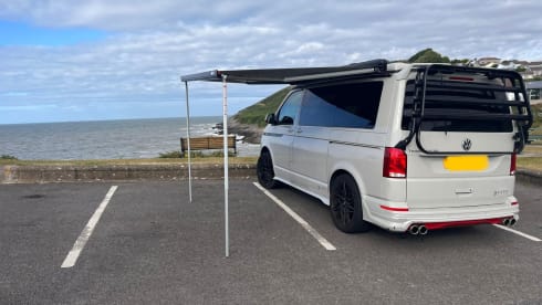 VW_VACAY – 4 berth Volkswagen campervan from 2020