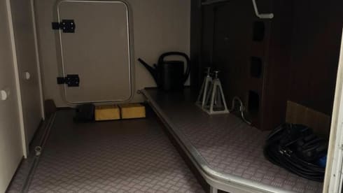 5p Benimar semi-integrated uit 2012