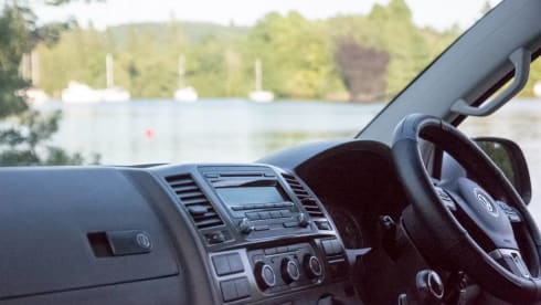 Silver VW Camper – Luxury VW Camper Lake Windermere